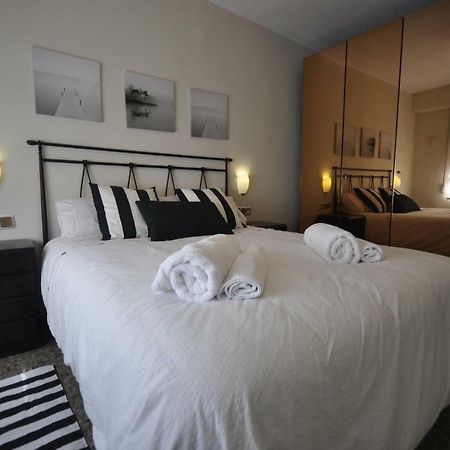 Apartamento Frente Al Mar บาเลนเซีย ภายนอก รูปภาพ
